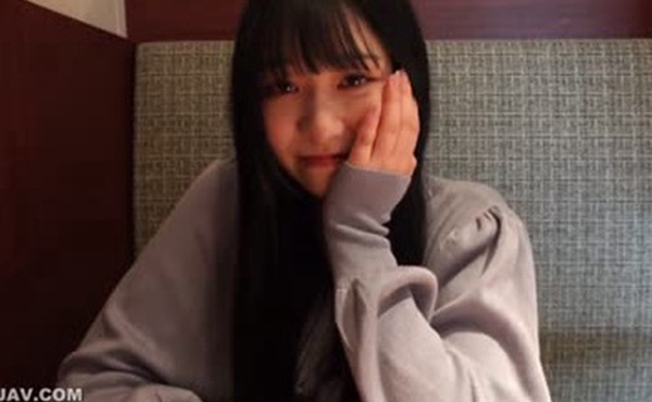 世の男を誘惑する絶対的上目遣いが可愛すぎて完全KnockOut従順で無防備すぎる21歳の専門生の躰にアレを仕込み絶対服従問答無用の生中出し_