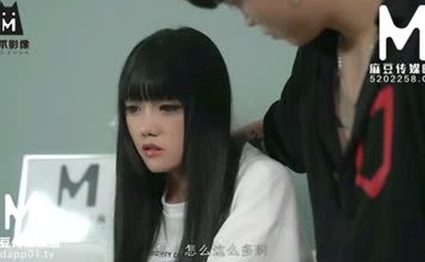 [模型媒体]MMZ007 听话的女孩-000免费观看