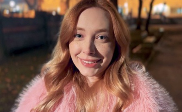 I met a former classmate and fucked her on the same day![Loly Nebel]